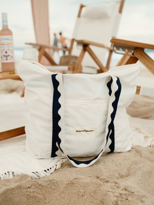 The Beach Bag - Rivie White - Image 2
