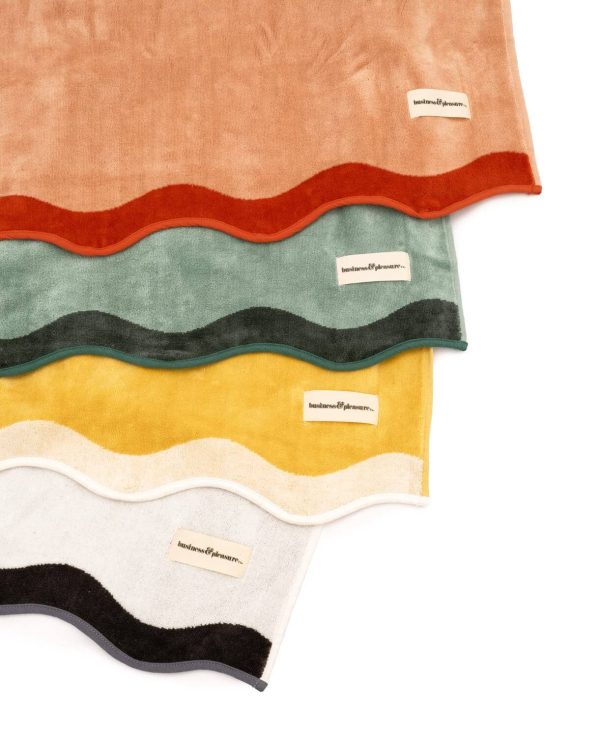 The Beach Towel - Rivie Green - Image 9